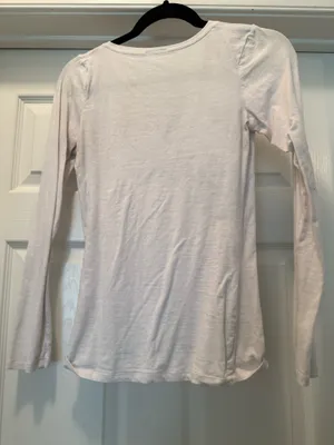 White V-Neck Long Sleeve Women's Top thumbnail 2