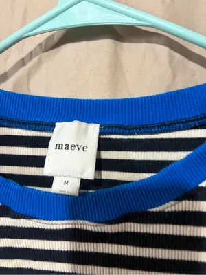Maeve T-shirt thumbnail 2