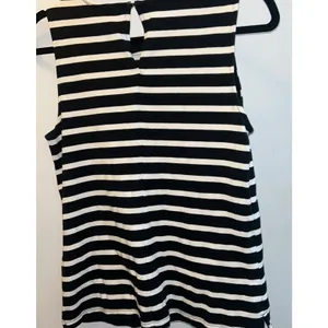 BANANA REPUBLIC Women's Sz S Striped Pleated Tank Black White Classic Preppy Top thumbnail 5