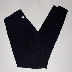 Lululemon Mapped Out High-Rise Camo Tights 28" - Black thumbnail 3