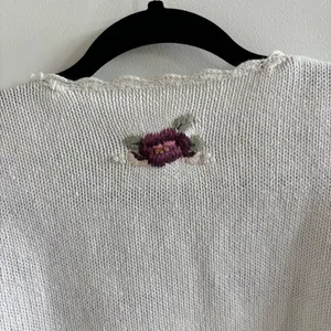 Handmade Vintage Women's Unique Floral Knit White Sweater Button Details Medium thumbnail 8