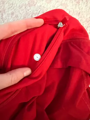 Lululemon Shorts Speed Up 2.5" Mid-Rise red thumbnail 3