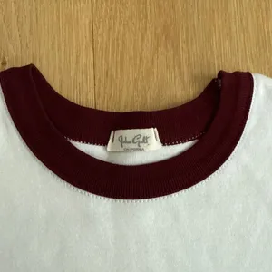 Brandy Melville Tee Crew Neck Short Sleeve USA Hailie One Size White Red thumbnail 2