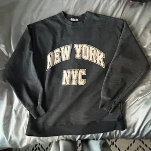 Garage Crewneck thumbnail 1