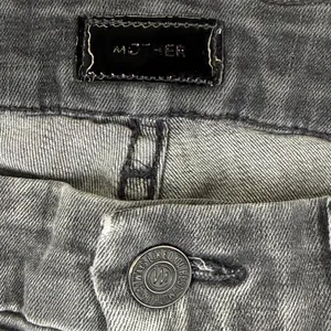 MOTHER Denim Faded Black Skinny Jeans Size 28‎ Made in USA Distressed Gray thumbnail 3