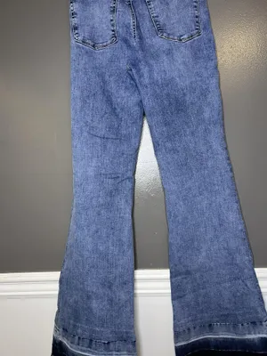 Good American Good Legs Flare Jeans Womens 6/28 Medium Wash Frayed Hem Denim thumbnail 6