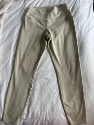 Alo yoga leggings size medium thumbnail 1
