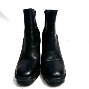 Steve Madden Black Revised Leather Platform Boots Size 8 thumbnail 2