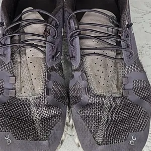 On Running On Cloud 5 gray Walking workout training shoes sz 10.5 thumbnail 5