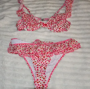 Shein Bikini Set Floral thumbnail 1