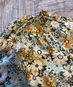 American Eagle Outfitters Floral Top thumbnail 5