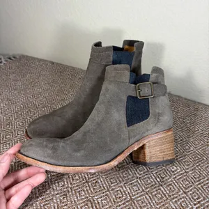 Alberto Fermani Gray Suede Ankle Boots Sz 7.5 Womens Western Casual Preppy thumbnail 3