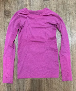 Lululemon Swiftly Tech Long Sleeve thumbnail 1