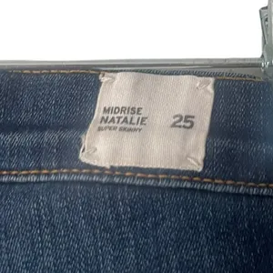 Hudson Women's Size 25 Dark Wash Midrise Natalie Super Skinny Jeans‎ thumbnail 6