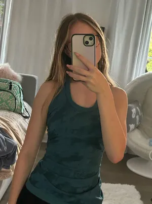 Teal Athleta Tank Momentum Camo thumbnail 1