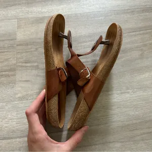 Yokono Made in Spain Ibiza Brown T-Strap Leather Sandals Size 7.5 thumbnail 11