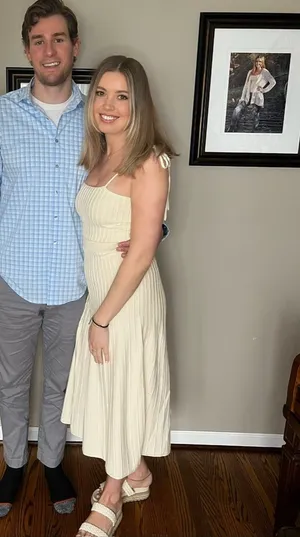 Yellow dress thumbnail 1