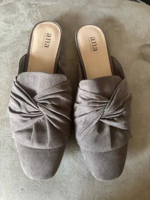 Shoes Gray Size 9 thumbnail 1