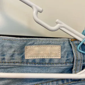 Abercrombie & Fitch women’s denim‎ shorts — 26” waist thumbnail 4