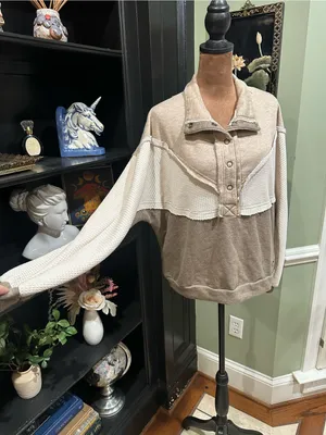 BKE Pieced Henley Pullover – Heathered Waffle Knit – Size Medium thumbnail 5