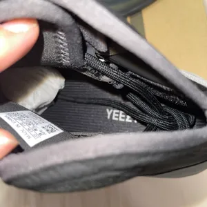 Yeezy Authentic   QNTM With Original Box thumbnail 8