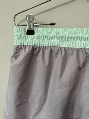 Nike Women's Gray & Mint Green Athletic Running Shorts Size M thumbnail 5