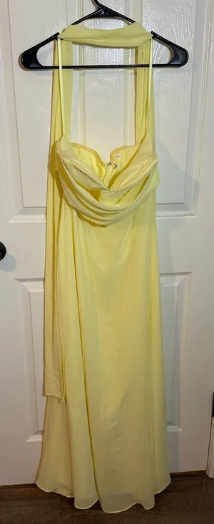 Boutique Formal Dress thumbnail 1