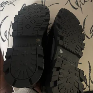 Gianni Bini Black Leather Slip-On Loafers #22 thumbnail 8