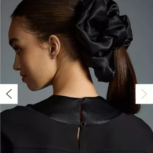 Maeve NEW WITH TAGS Black Deep V Dress medium minimalist‎ classic workwear thumbnail 3