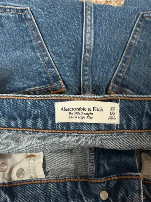 Abercrombie Jeans Ultra High-Rise 90s Straight thumbnail 4