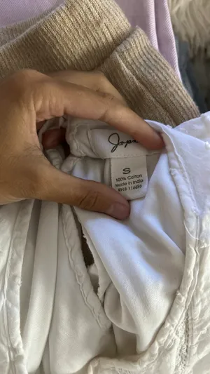 White Dress thumbnail 2