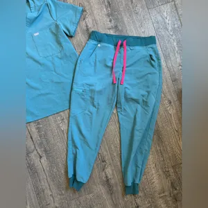 Figs Limited Edition Hydrogreen Set- S/M thumbnail 4
