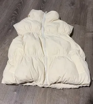 Amazon Cream Vest thumbnail 1