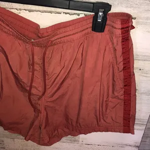Athleta expedition shorts orangish red size 6 outdoor shorts summer shorts bike‍ thumbnail 4