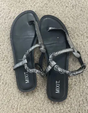 Mix It Shoes Sandals Used Size 8 thumbnail 1
