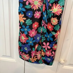 Dee Elly Black Floral Strapless Dress Size‎ Small thumbnail 4