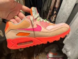 Nike Women’s Shoes 10 Air Max thumbnail 1