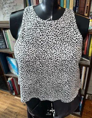 Z Supply cheetah print high neck crop knit M muscle tank thumbnail 1