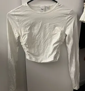 Aritzia TNA cinch top | 2XS | new without tags thumbnail 1