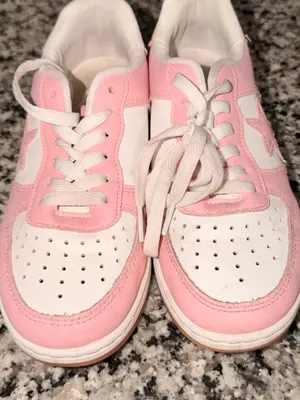 Women’s Pink and White Star Detail Sneakers thumbnail 2