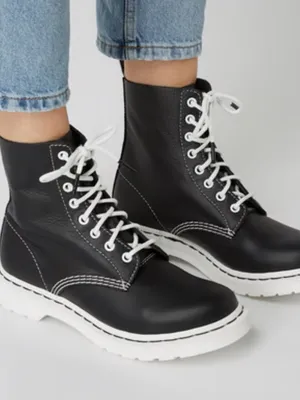 Dr. Martens women black leather 1460 combat Pascal boots US 8 thumbnail 1