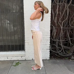 Urban Outfitters BDG High & Wide cream jean pants / fit like a size 25 thumbnail 3