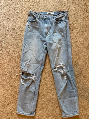 Abercrombie & Fitch The Mom High Rise Jeans 28 thumbnail 4