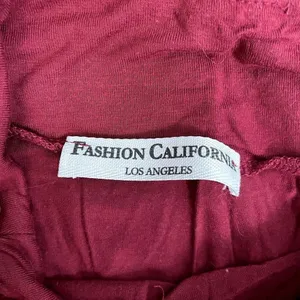 Fashion California midi skirt red vintage style comfortable‎ women's size small thumbnail 2
