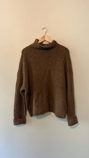 NWT J.Crew Brown Fuzzy Boucle Mock Neck Sweater Size Medium Wool Alpaca thumbnail 2