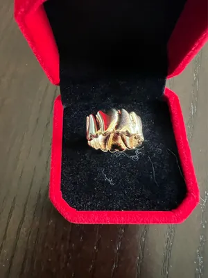 Women’s Gorgeous Golden Adjustable Statement Ring Size 7 thumbnail 2