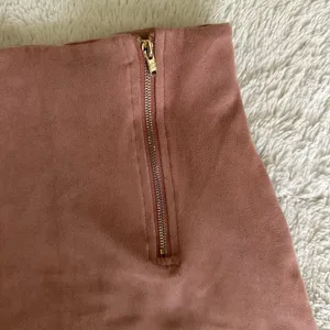 Pink Rose Faux Suede Mini Skirt‎ Dusty Rose Double Zipper XS thumbnail 3