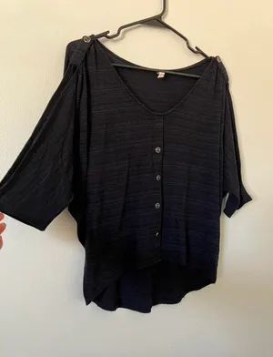 Blue/Black Flowy Drape Blouse thumbnail 5