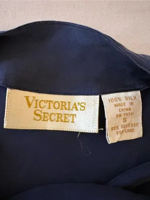 Vintage Victoria’s Secret Gold Label 100% Silk Navy Slip Dress S 90s thumbnail 2