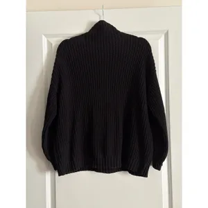 American Eagle Oversized Mock Neck Ribbed Knit Sweater Black XS/S thumbnail 2